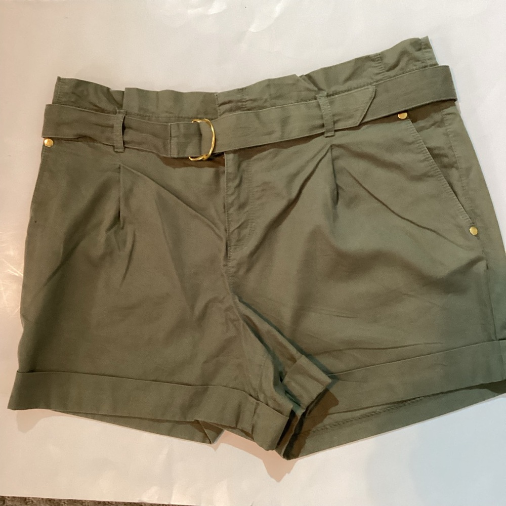 LOFT cuffed shorts, slip-thru belt, pockets, paper bag waist ,size 8, army green